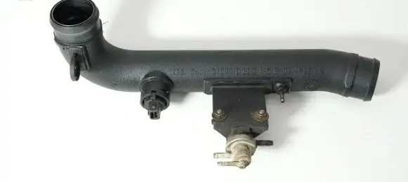 Audi A4 S4 B5 8D Intercooler hose/pipe 8D0145840A 1H0906627A
