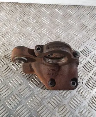 Volvo XC70 Engine mounting bracket 30787842