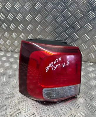 KIA Sorento Rear/tail lights 924012P520