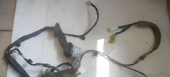 Suzuki Grand Vitara II Front door wiring loom/harness boot 3675678KE0