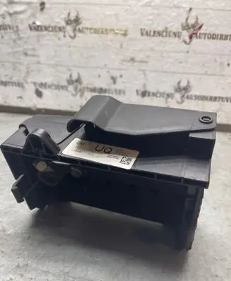 Opel Cascada Fuse module 13368498