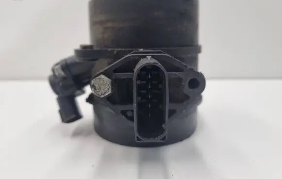 Mercedes-Benz E W211 Mass air flow meter A6460940048 6460940048