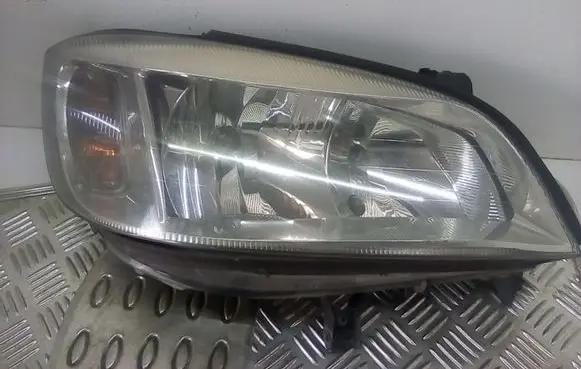 Opel Zafira A Headlight/headlamp 89100055