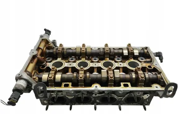 Opel Astra H Engine head 55559340