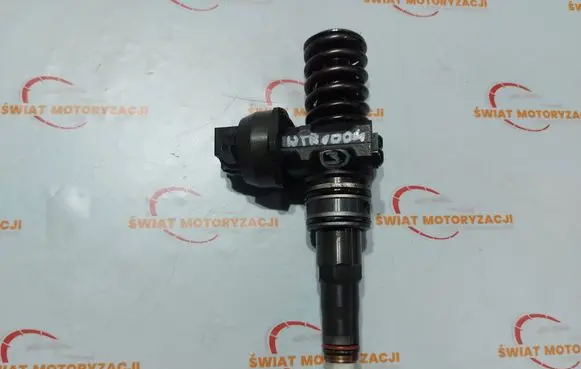Audi A4 S4 B6 8E 8H Fuel injector 038130073BP