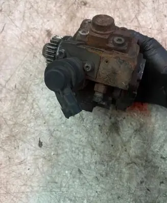 Opel Movano B Fuel injection high pressure pump 0445010205