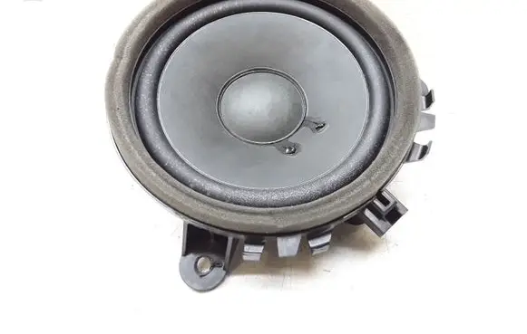 Volvo V70 Front door speaker 30657445