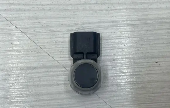 Renault Trafic III (X82) Parking PDC sensor 284429097R