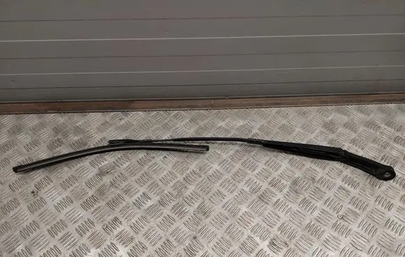 Audi Q7 4M Front wiper blade arm 4M1955408
