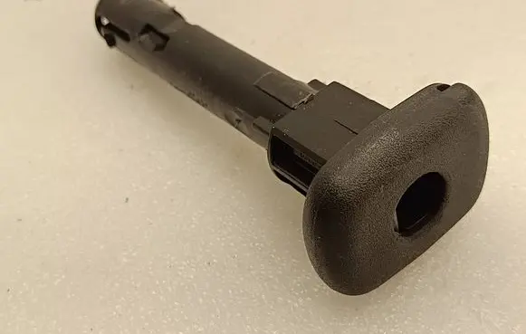 Chrysler Pacifica Seat trim 5RN61TRMAE