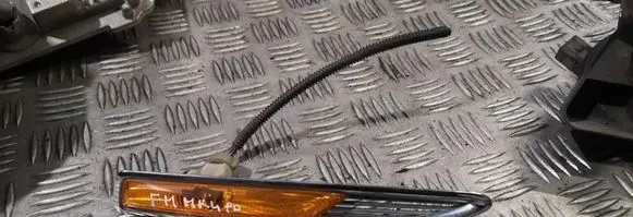 Ford Mondeo MK IV Front fender indicator light 7s7113k354ad