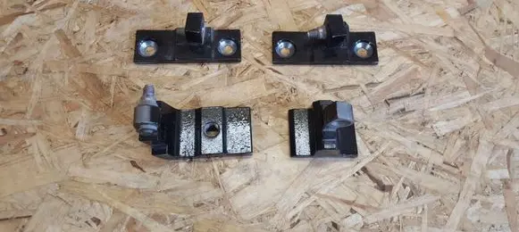 BMW 5 E60 E61 Rear door hinge set 7068090 7068088