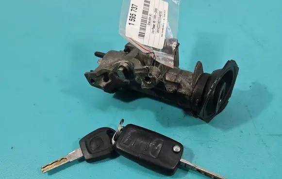 Volkswagen PASSAT B5.5 Ignition lock IMPRK1595737