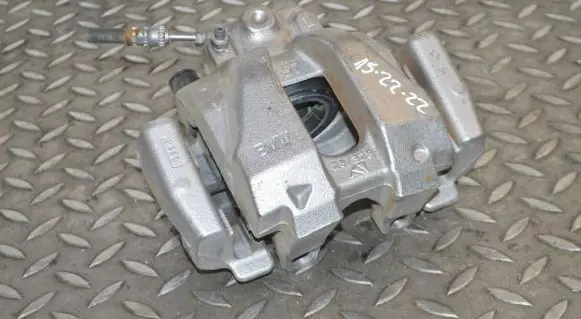 BMW X3 F25 Front brake caliper