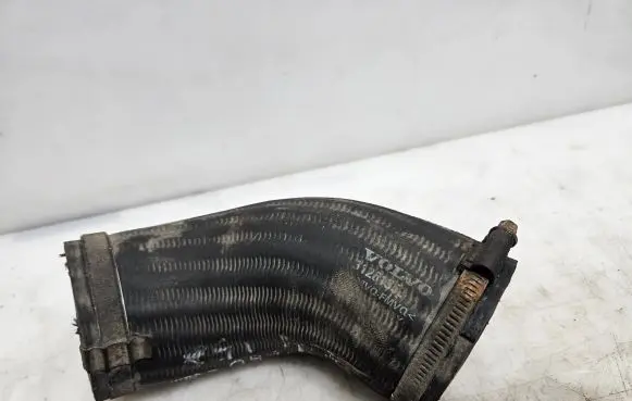 Volvo S60 Intercooler hose/pipe 31261350