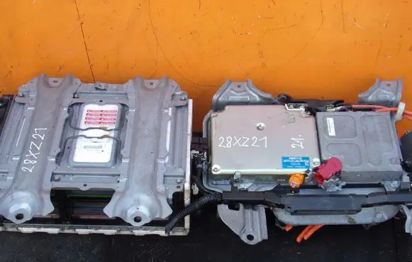 Honda Civic Hybrid / electric car battery 1E100RMX0132 LDA2