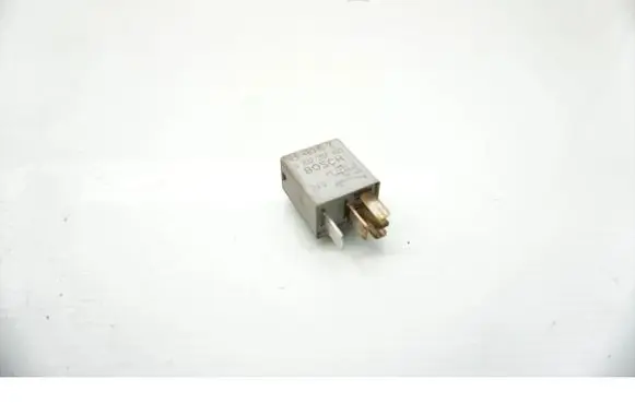 Mercedes-Benz Sprinter W901 W902 W903 W904 Fuse 0332207402