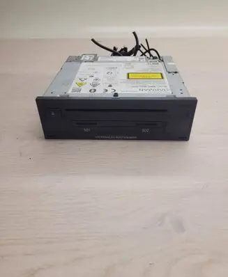 Volkswagen Golf VII GPS navigation control unit/module 3G0035020 3G0035020D BC307E74B850
