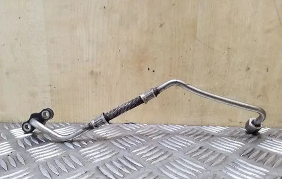 Volvo V70 Turbo turbocharger oiling pipe/hose