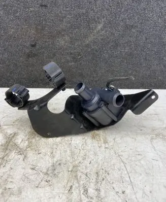 Volkswagen Crafter Electric auxiliary coolant/water pump 059121012A