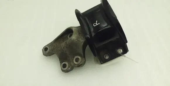 Peugeot RCZ Engine mount bracket 9681855180