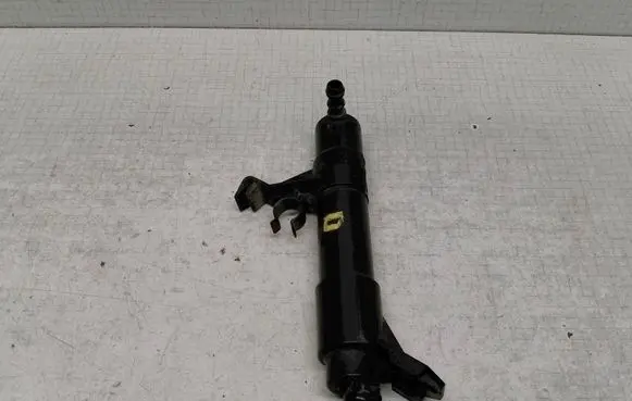 Volkswagen Golf V Windshield washer spray nozzle 2711030208
