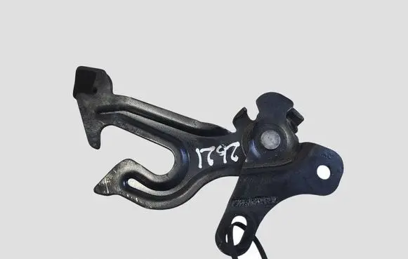 Volvo V40 Engine bonnet/hood lock/latch loop/hook 31425791