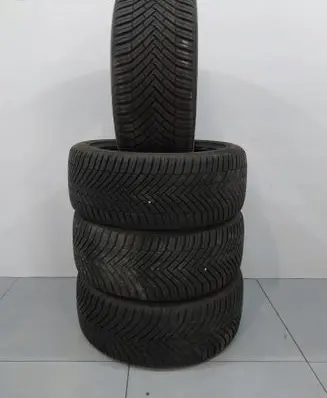 Peugeot 3008 I R18 winter tire 