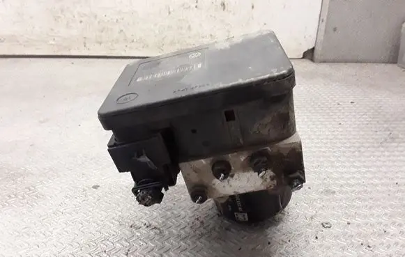 Seat Leon (1P) ABS Pump 1K0907379AC 1K0614517AF