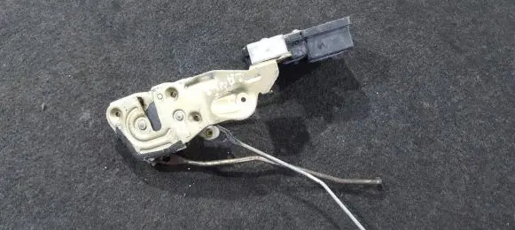 Mitsubishi Lancer Front door lock