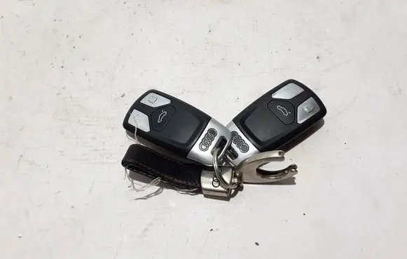 Audi A5 Ignition key/card 4M0959754T