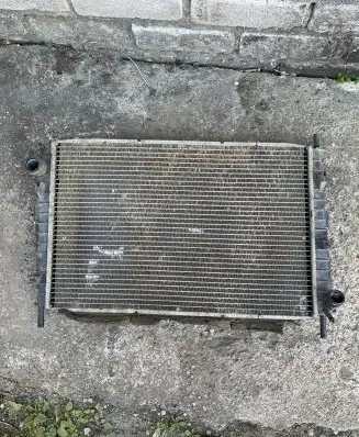 Ford Mondeo Mk III Coolant radiator 1S7H8C342AG