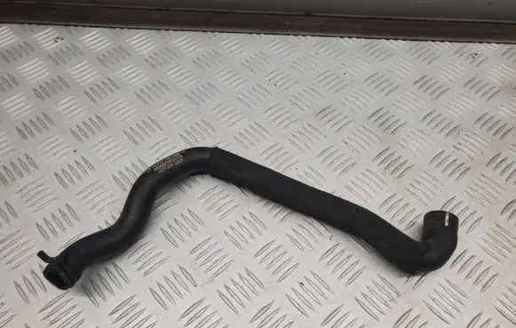 Mercedes-Benz CLS C218 X218 Engine coolant pipe/hose A2128309000