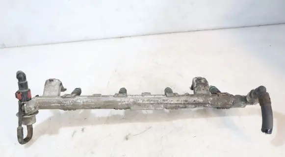 Fuel main line pipe