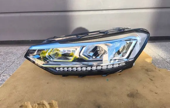 Volkswagen Touran III Headlight/headlamp 5TB941035C