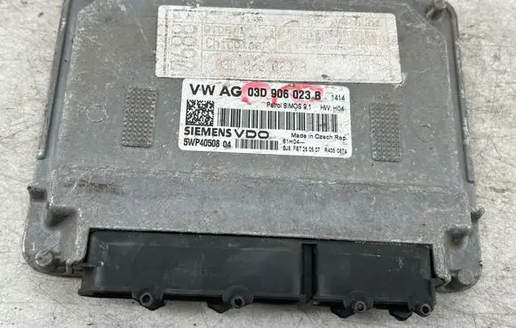 Volkswagen Fox Engine control unit/module 03D906023B 5WP4050804