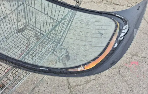 Hyundai i30 Opening tailgate glass 