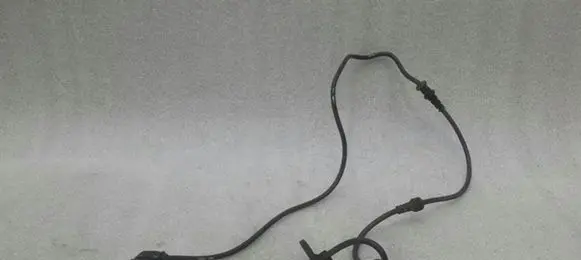 Mercedes-Benz S W221 ABS brake wheel speed sensor A2215400317