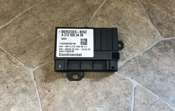 Mercedes-Benz C W204 Fuel injection pump control unit/module A2129003408