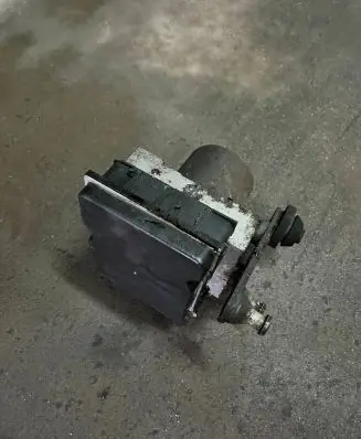 Mercedes-Benz Vito Viano W639 ABS Pump A0014461489 3025167
