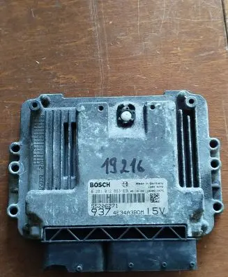 Alfa Romeo GT Engine control unit/module 55206271 0281012883