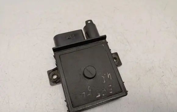 BMW 7 E65 E66 Glow plug pre-heat relay 7801202 12217801202 12217788956