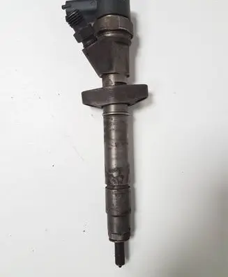 Opel Vivaro Fuel injector 0445110087 3312