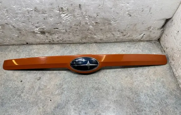 Subaru XV Tailgate trim 900010013