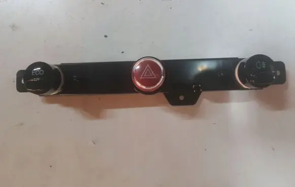 Fiat 500 Hazard light switch