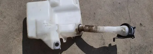 Ford C-MAX II Windshield washer fluid reservoir/tank AV6117B613A