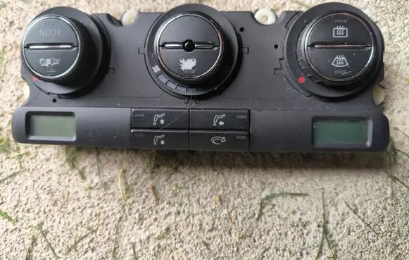 Volkswagen Golf V Interior fan control switch 