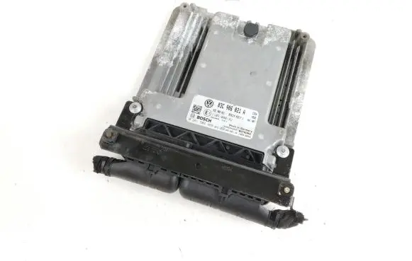 Volkswagen PASSAT B6 Engine control unit/module 03C906021A 03C906021 0261S04469