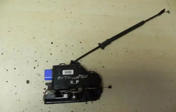Loading door lock