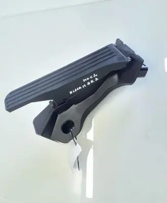 Seat Alhambra (Mk2) Accelerator throttle pedal 1K1721503S